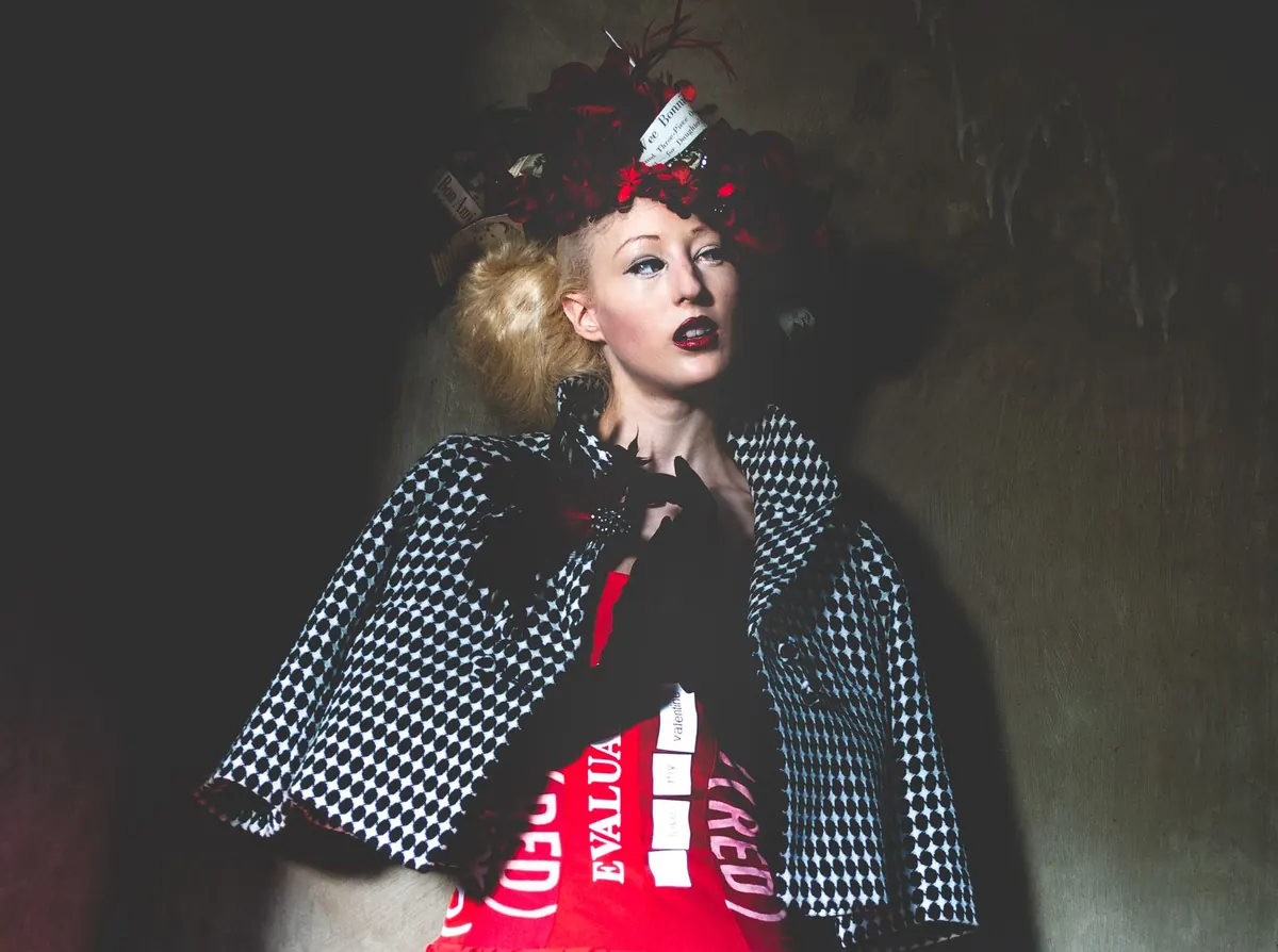 Understanding Fashion Editorial vs. Catalog Modeling: Day Rates, Skills, and Expectations